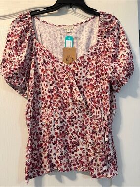 Floral Wrap Puff-Sleeve Blouse in White and Burgundy